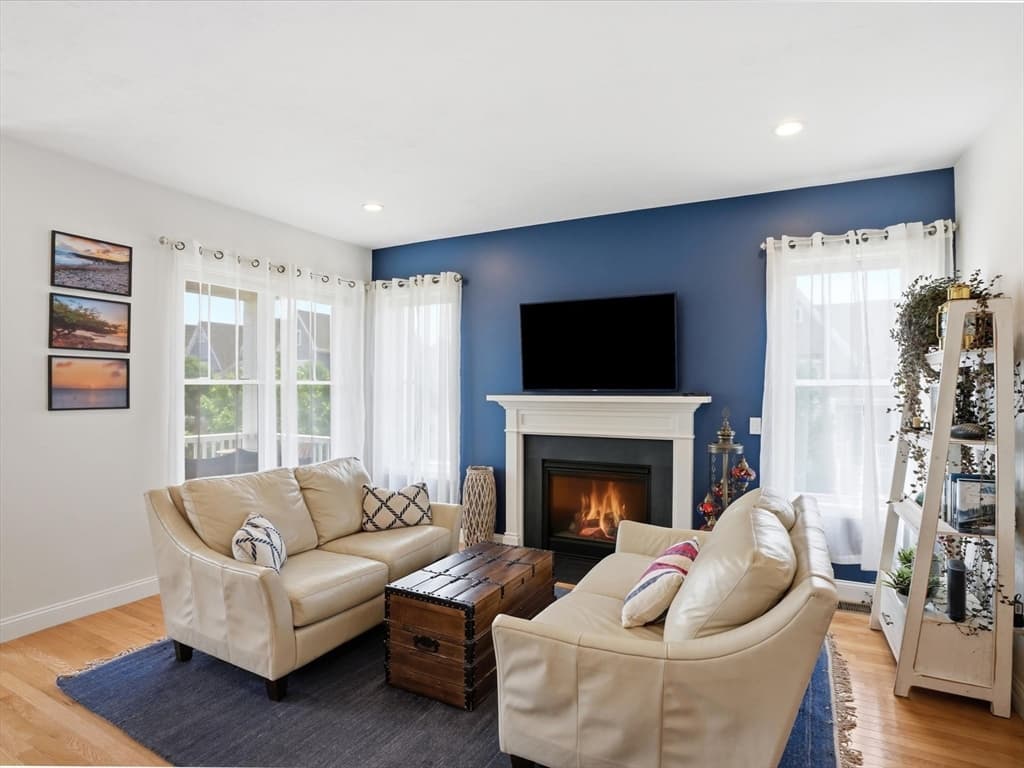 Single Family Residence at 2 Blackberry Ln, Plymouth MA 02360, Plymouth, photo 3 of 25