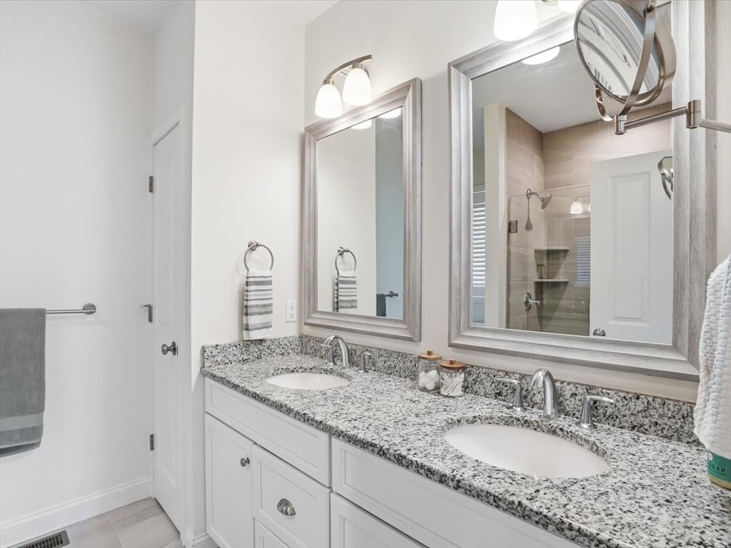 Single Family Residence at 2 Blackberry Ln, Plymouth MA 02360, Plymouth, photo 15 of 25
