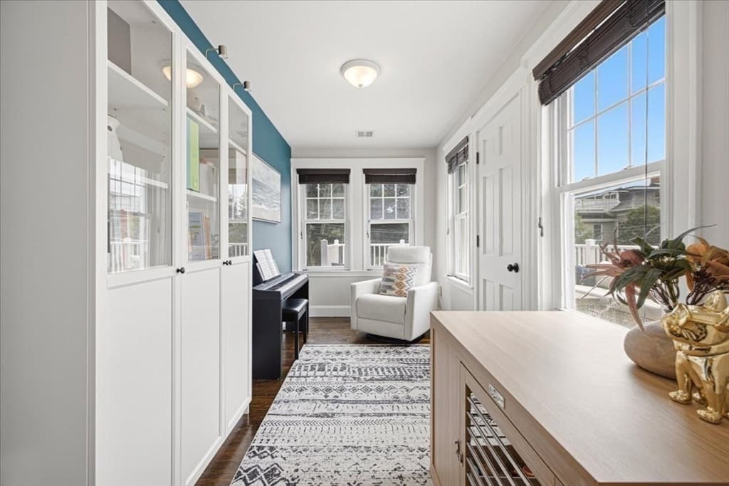Condominium at 9 Park Street # 10, Boston MA 02122, Boston, photo 12 of 42