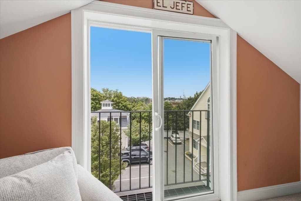 Condominium at 9 Park Street # 10, Boston MA 02122, Boston, photo 34 of 42