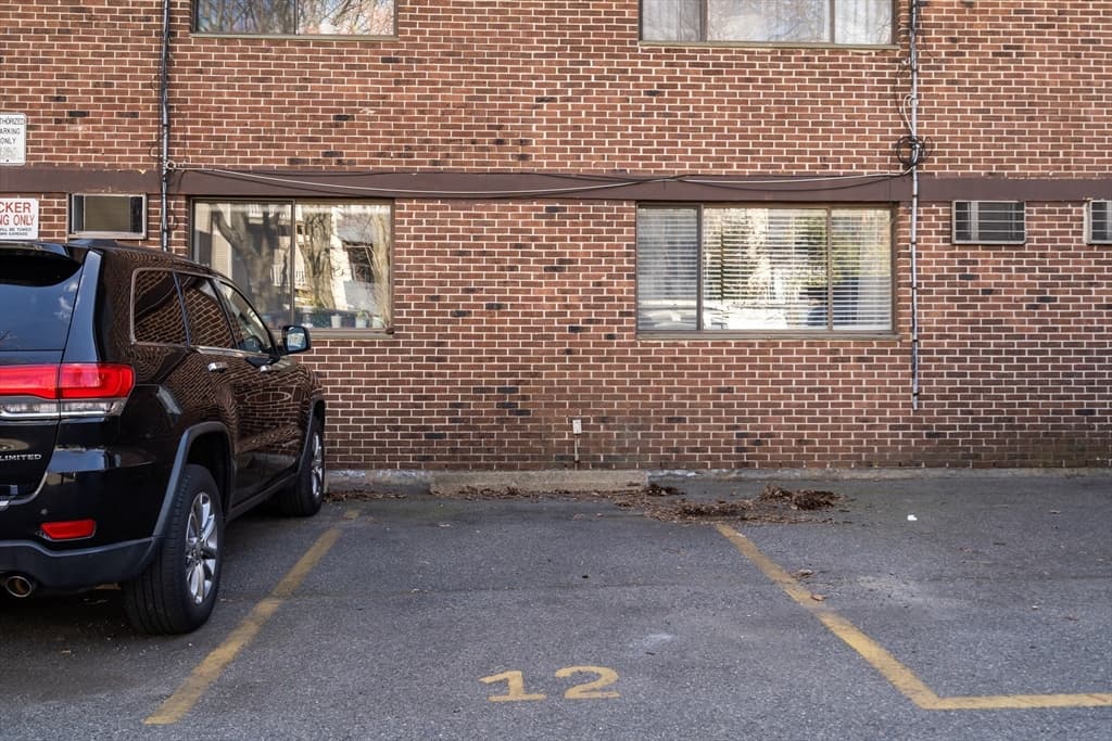 84 Grant St # 12, Somerville MA 02145 photo 17
