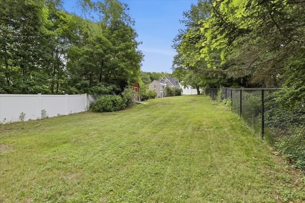 Single Family Residence at 19 West Elm St., Townsend MA 01474, Townsend, photo 8 of 35