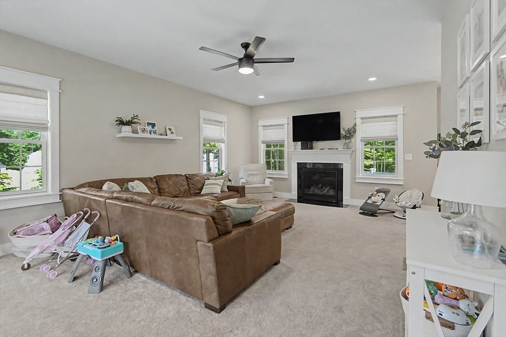 Single Family Residence at 377 Rebecca Rd, Northbridge MA 01588, photo 35 of 40