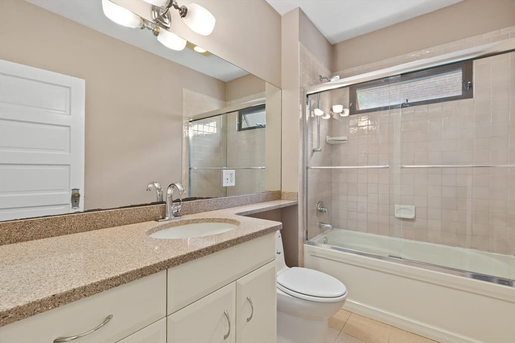 Condominium at 62 Seaverns Ave # 2, Boston MA 02130, Boston, photo 25 of 29