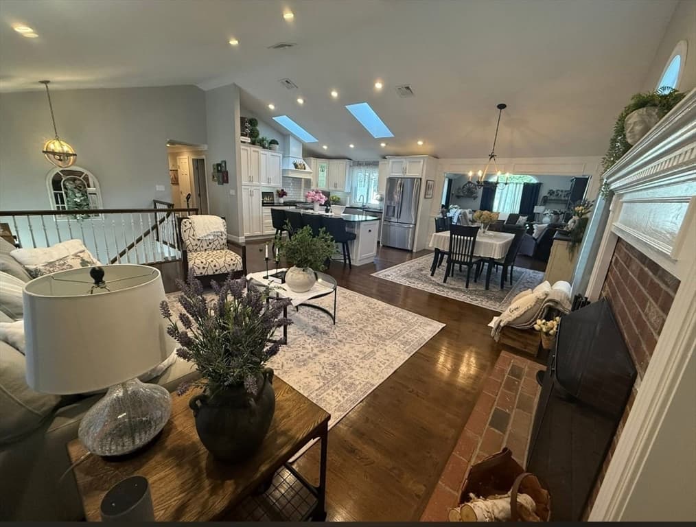 10 Dean Street, Hudson MA 01749 photo 3