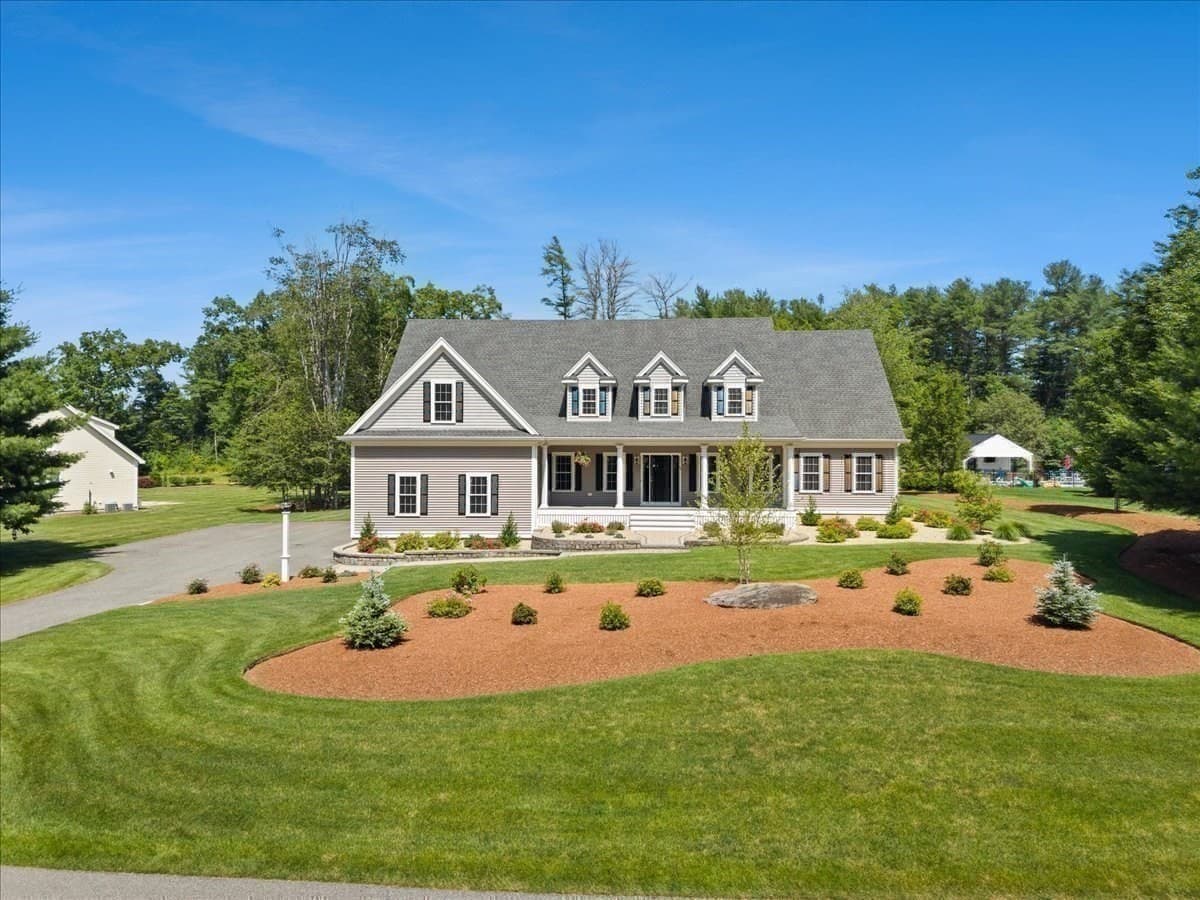 Single Family Residence at 59 Nina's Way, Raynham MA 02767, photo 3 of 42