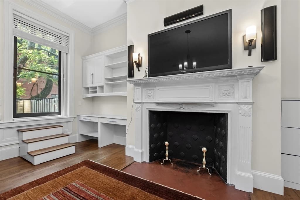 Condominium at 280 Commonwealth Avenue # 108, Boston MA 02116, Boston, photo 2 of 11