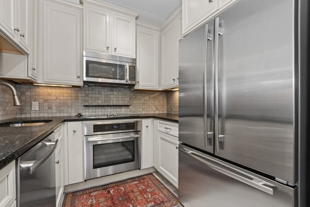 Condominium at 280 Commonwealth Avenue # 108, Boston MA 02116, Boston, photo 6 of 11