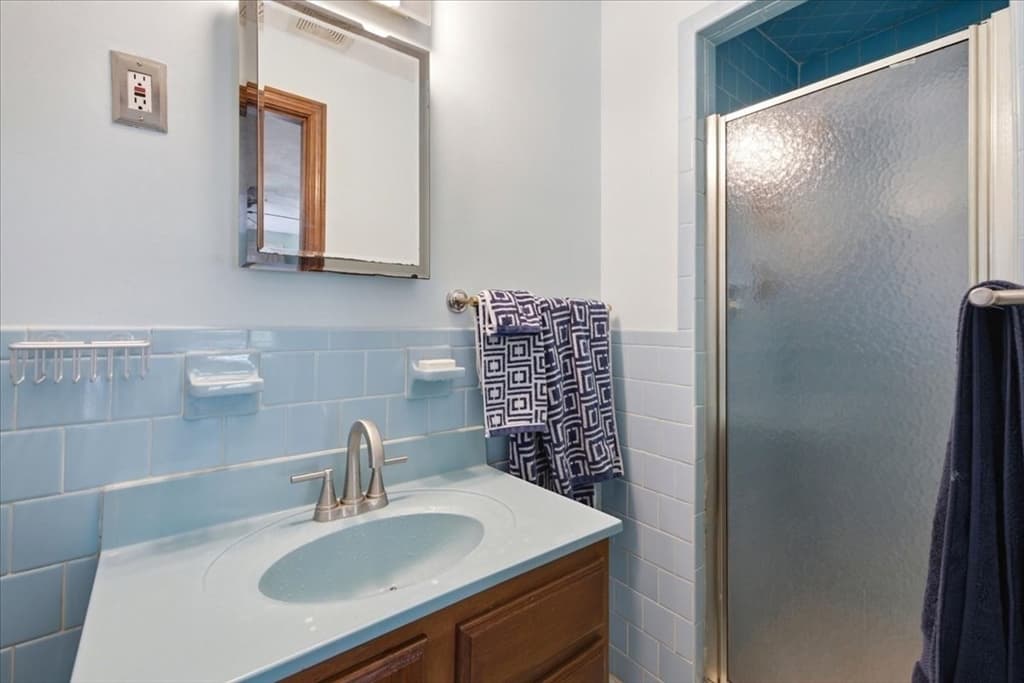 3 Granite St, Walpole MA 02081 photo 17