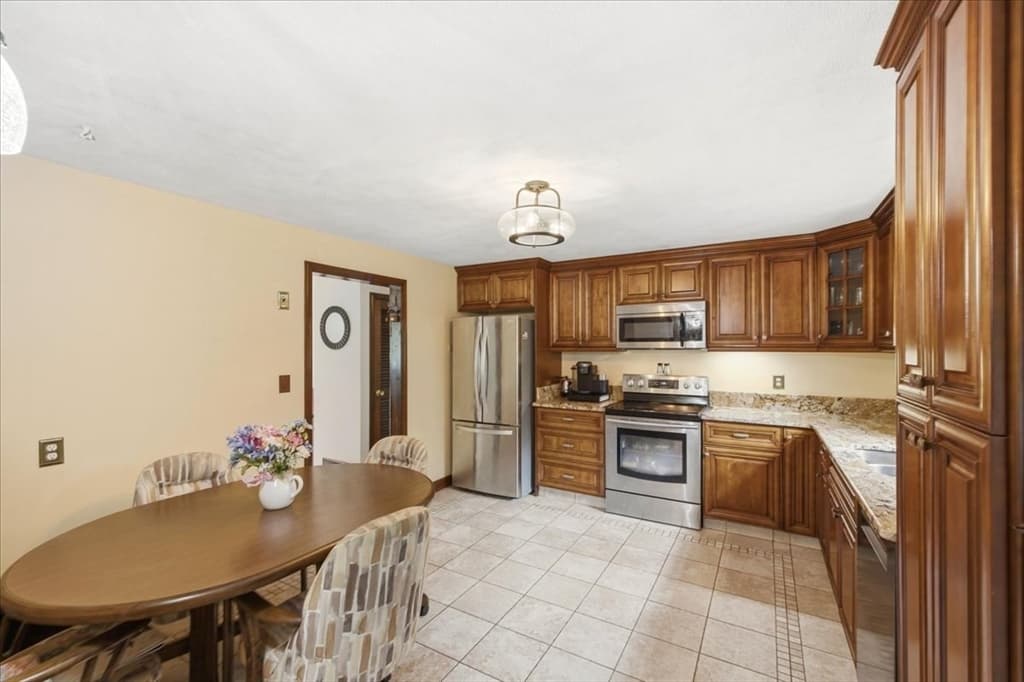 3 Granite St, Walpole MA 02081 photo 3