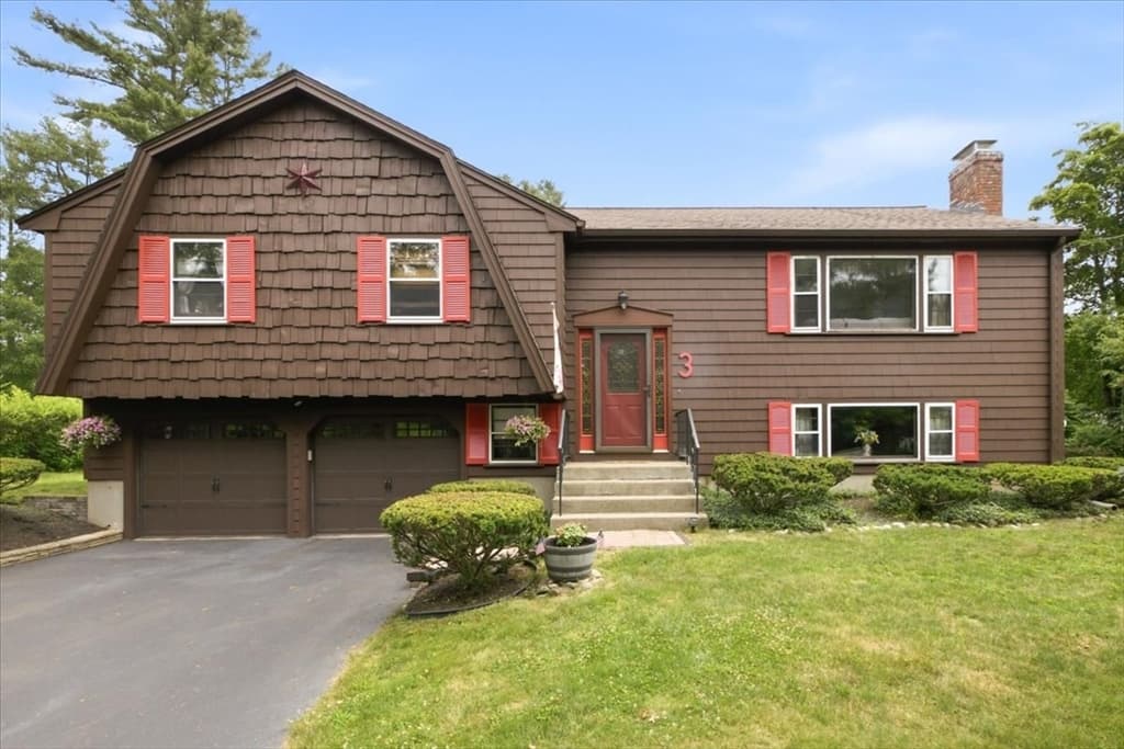 3 Granite St, Walpole MA 02081