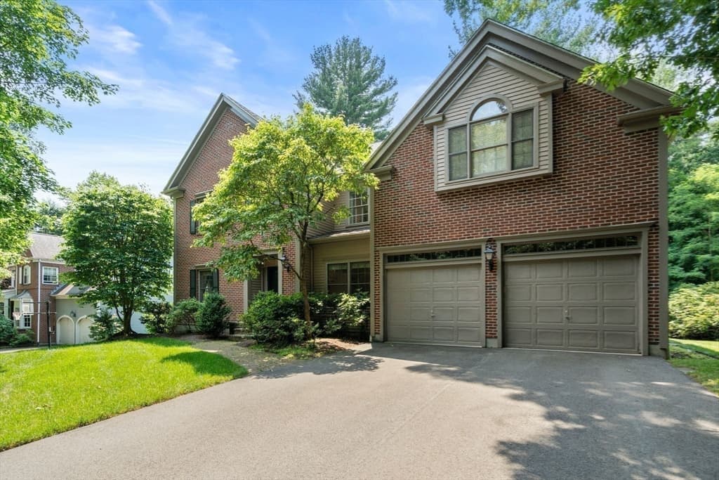 38 Upwey Rd, Wellesley MA 02481 photo 2