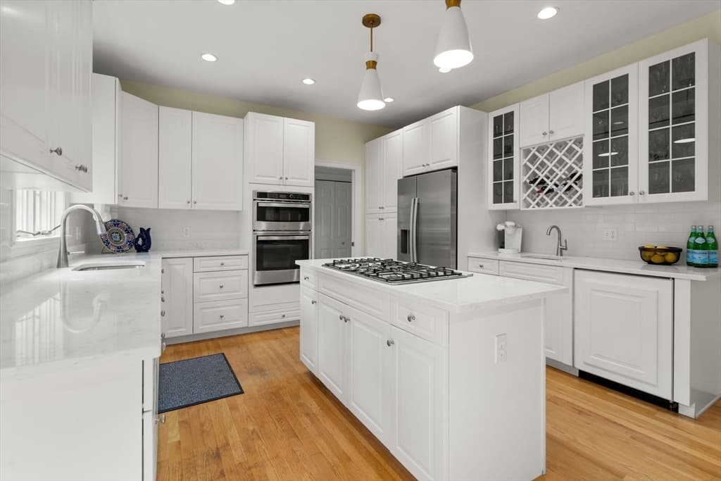 38 Upwey Rd, Wellesley MA 02481 photo 13