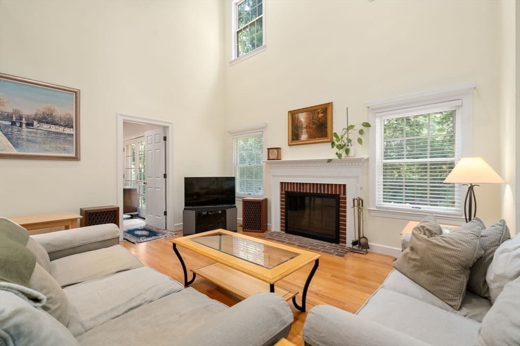 38 Upwey Rd, Wellesley MA 02481 photo 9