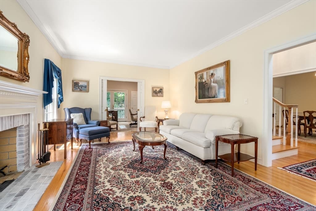 38 Upwey Rd, Wellesley MA 02481 photo 4