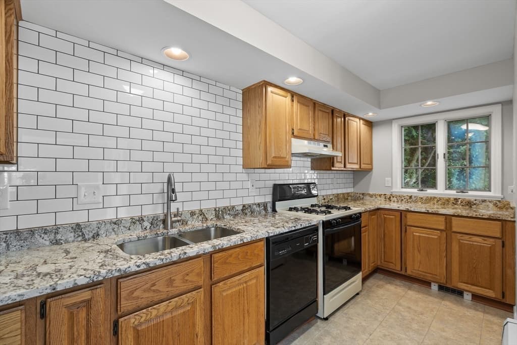65 Island Ave., Quincy MA 02169 photo 12