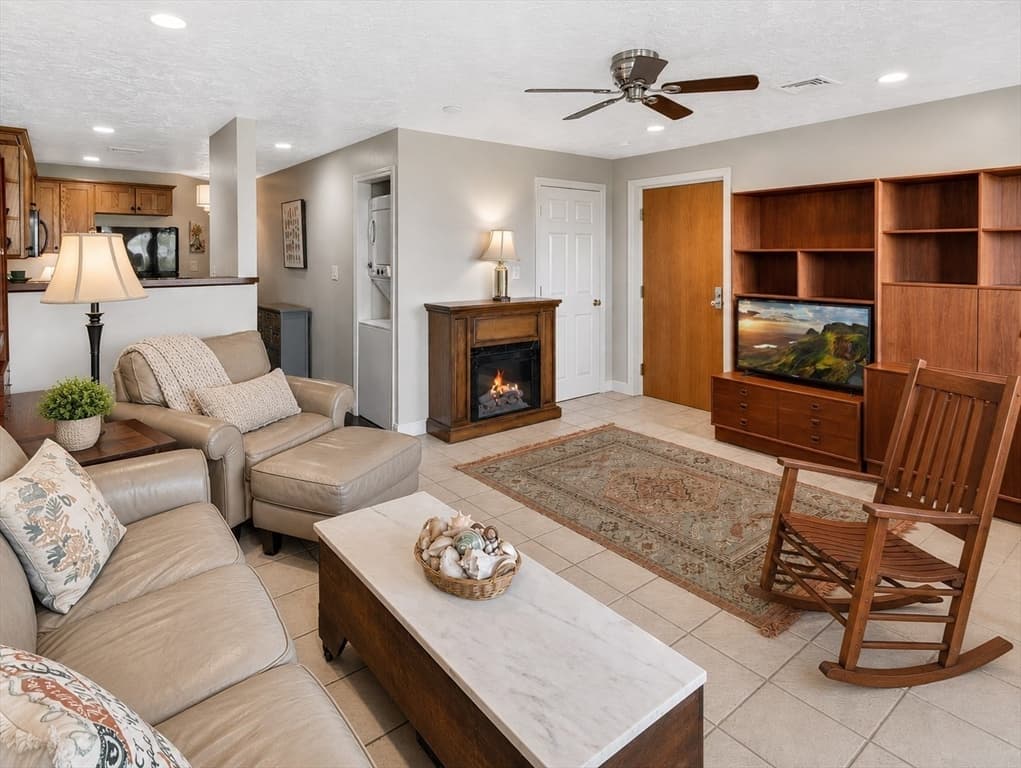1187 Nantasket Avenue # 1, Hull MA 02045 photo 9