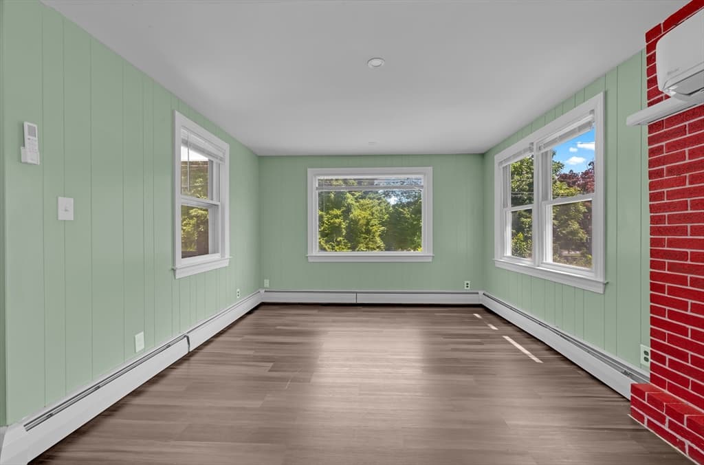 Single Family Residence at 410 Greenwood St, Millbury MA 01527, Millbury, photo 6 of 42
