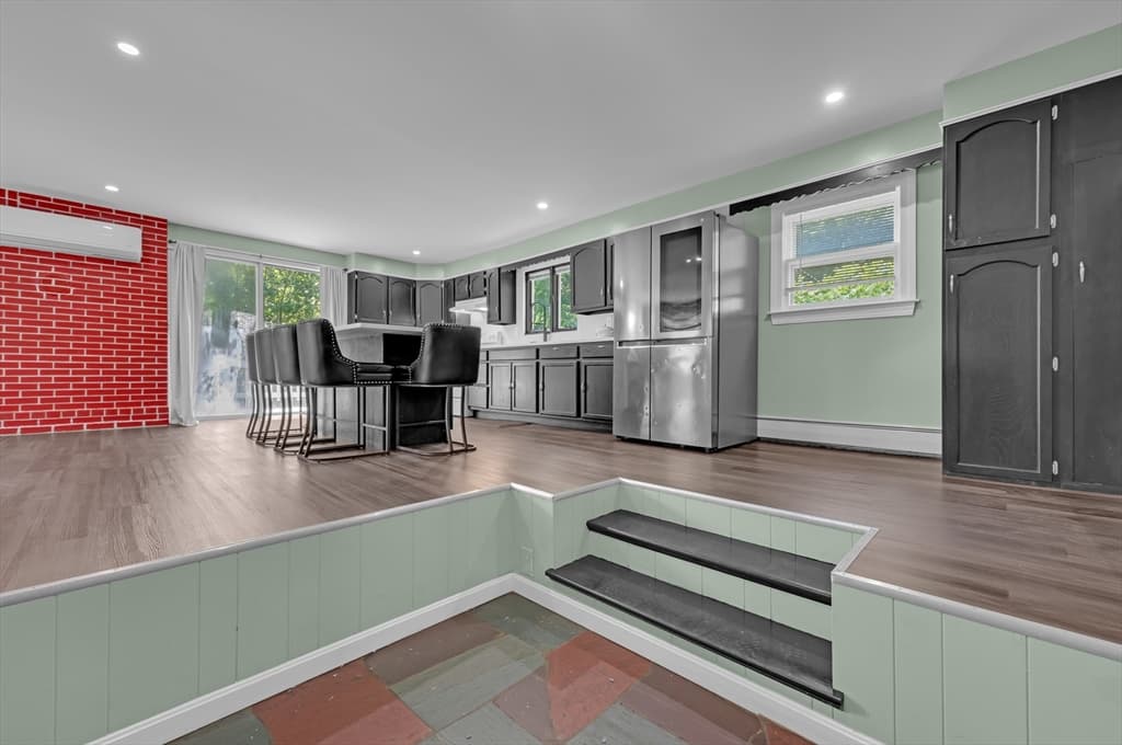Single Family Residence at 410 Greenwood St, Millbury MA 01527, Millbury, photo 9 of 42