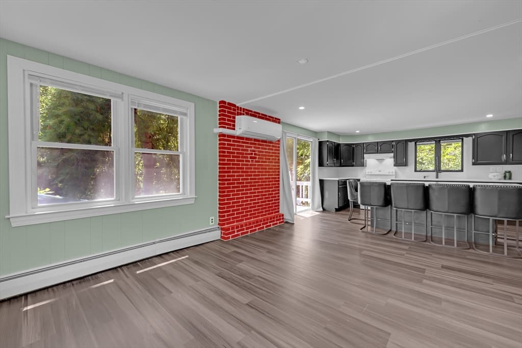 Single Family Residence at 410 Greenwood St, Millbury MA 01527, Millbury, photo 8 of 42