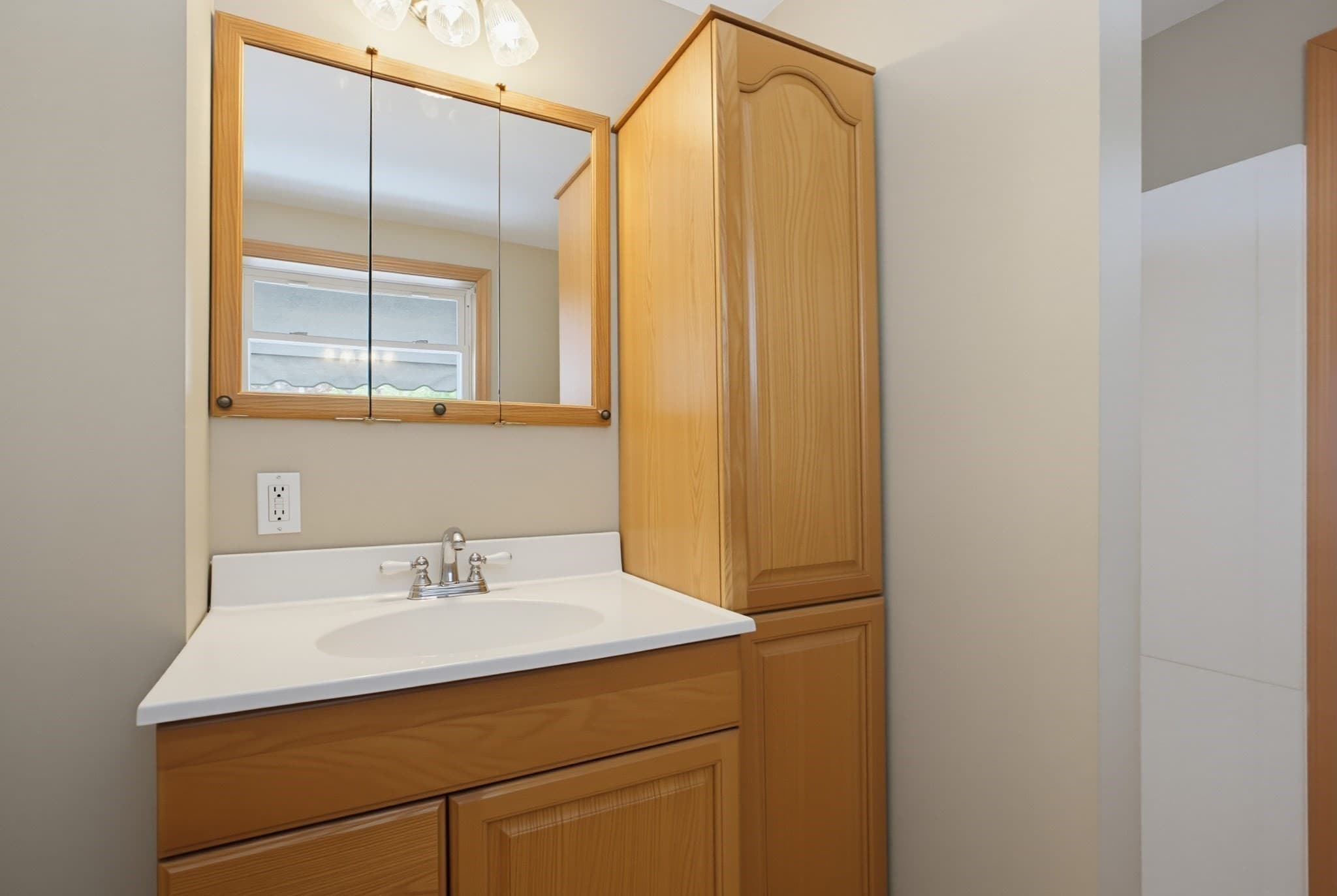 Commercial Sale at 113 Summer St, Lunenburg MA 01462, photo 27 of 32