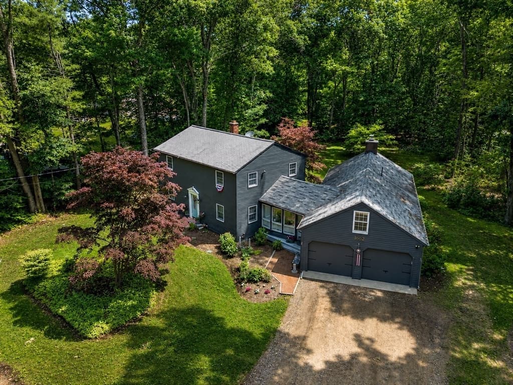 1662 Wachusett St, Holden MA 01522 photo 2