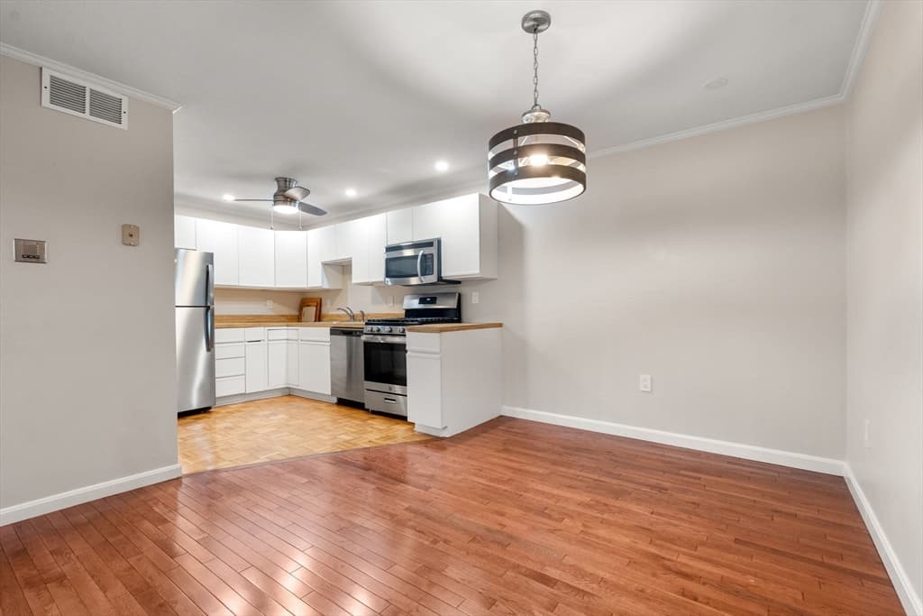 Condominium at 1216 Vfw Pkwy # 40, Boston MA 02132, Boston, photo 18 of 33