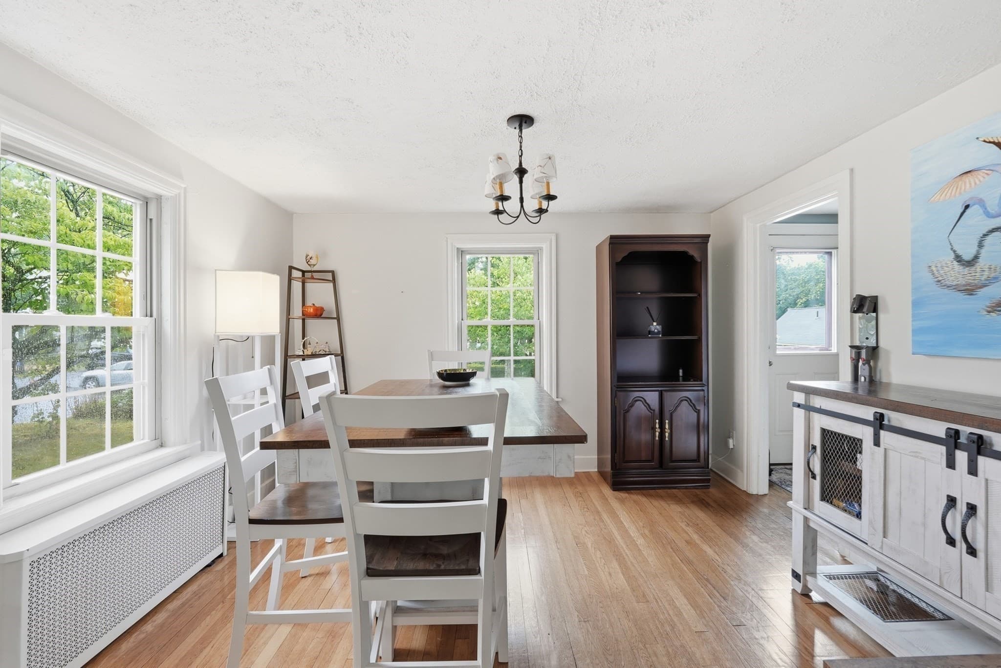 Single Family Residence at 154 Barnard Rd, Worcester MA 01605, photo 7 of 37