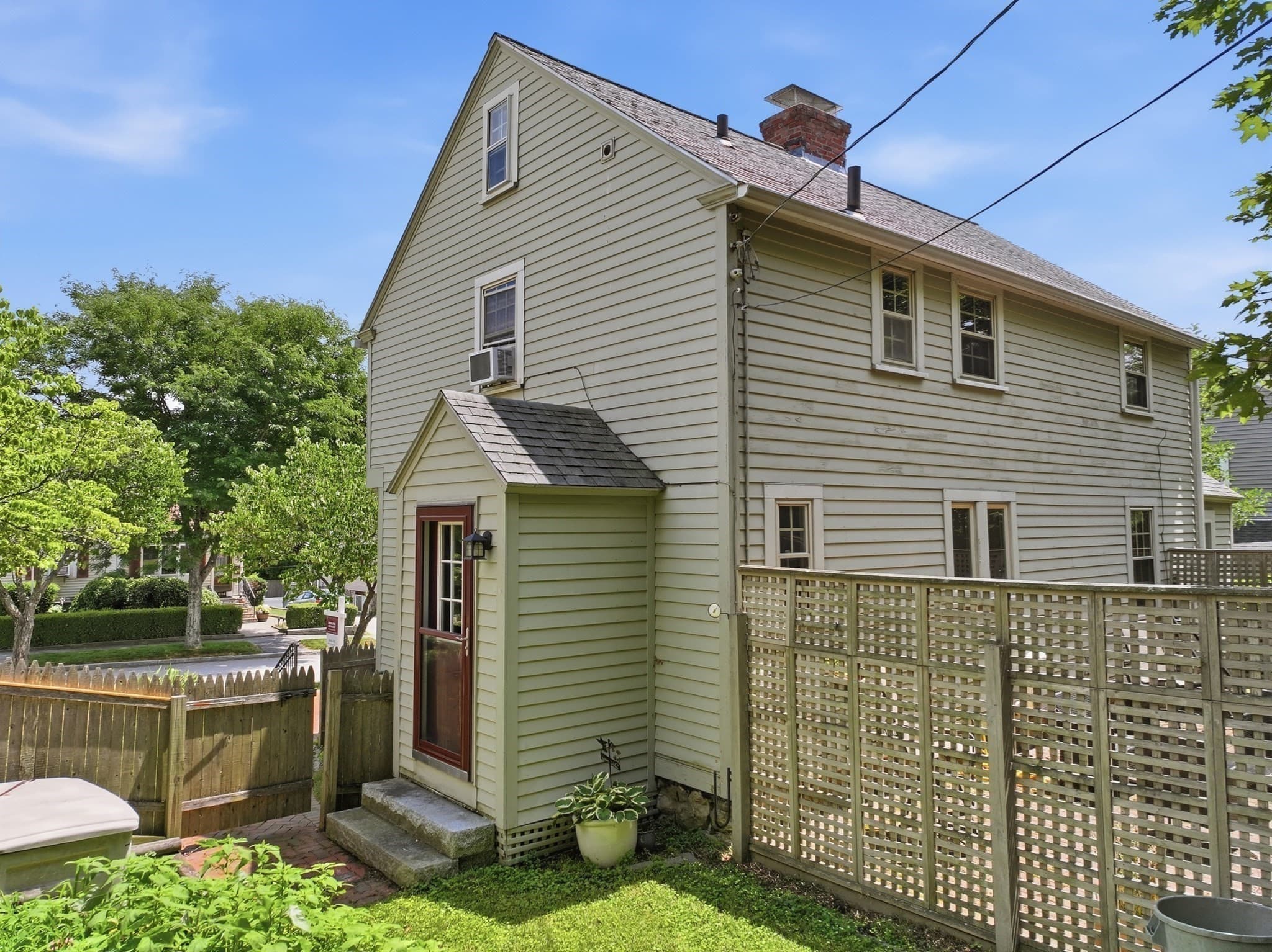 Single Family Residence at 154 Barnard Rd, Worcester MA 01605, photo 32 of 37