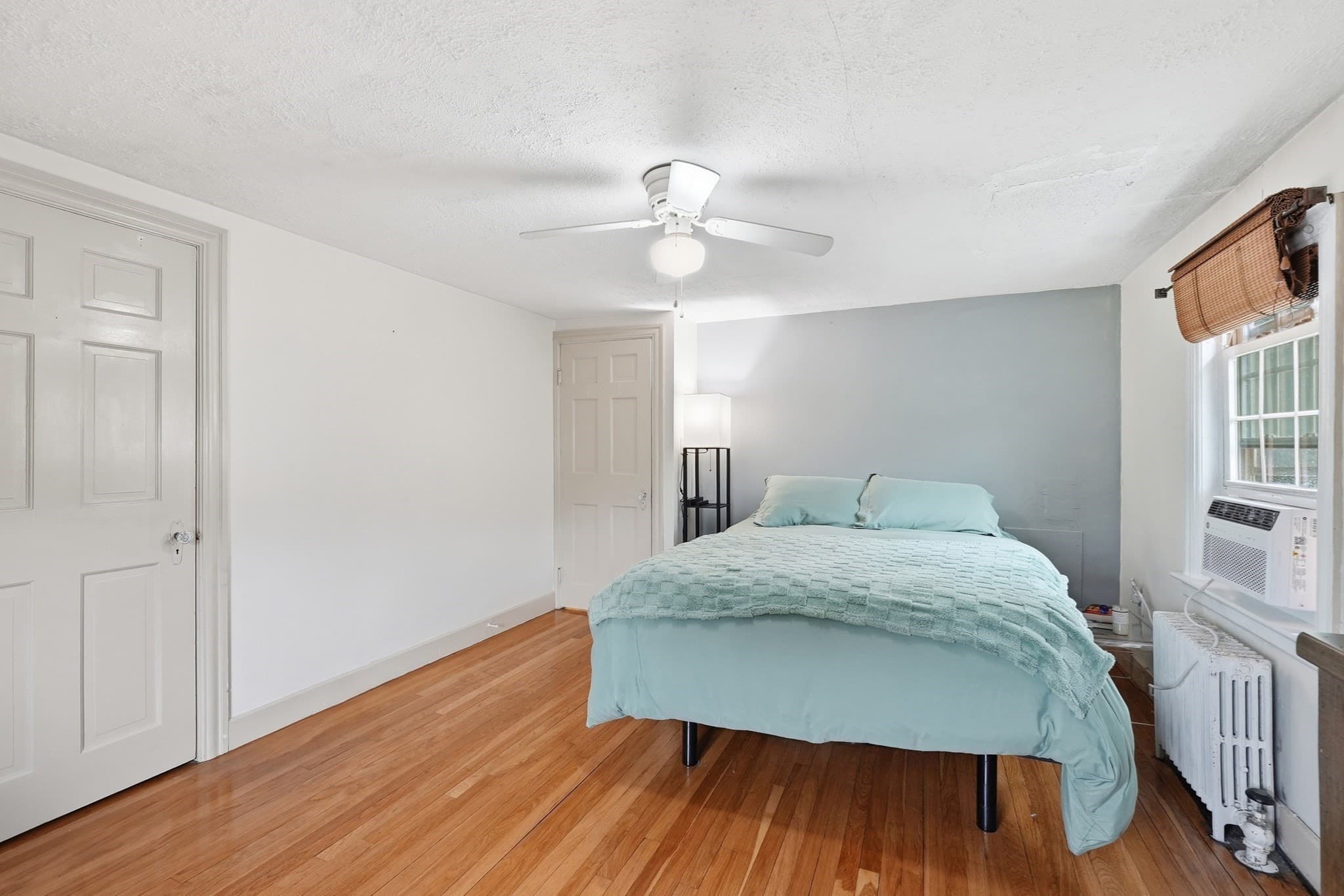 Single Family Residence at 154 Barnard Rd, Worcester MA 01605, photo 21 of 37