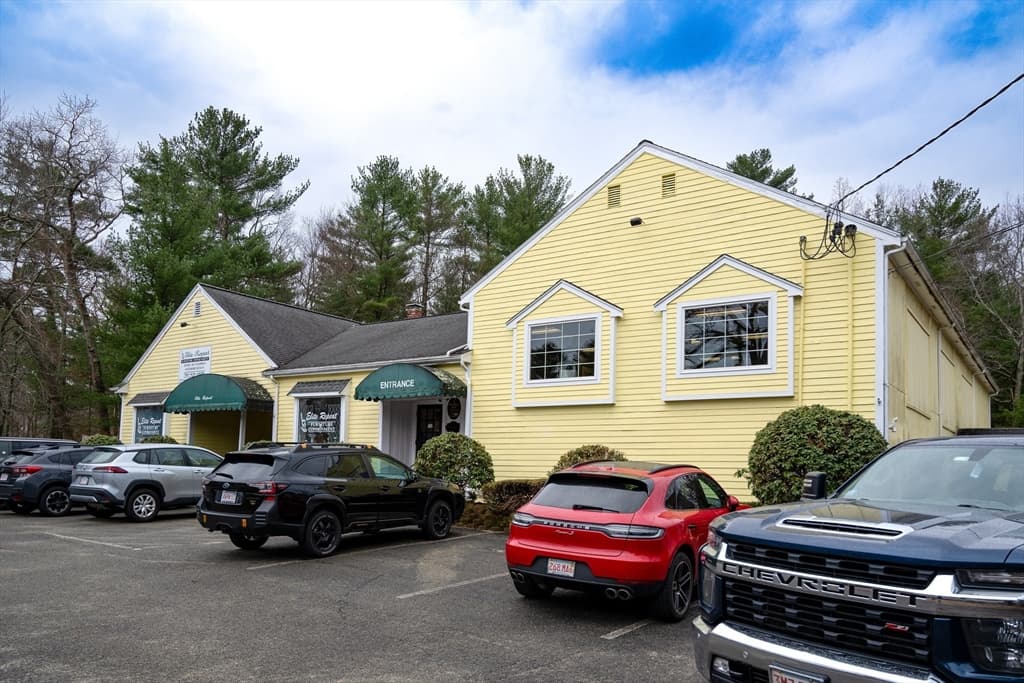700 Washington St, Hanover MA 02339 photo 2
