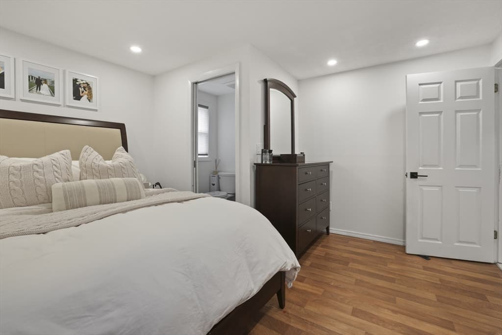 15 Riverside Ct, Norwood MA 02062 photo 37