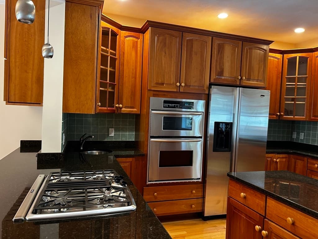 14 Dansereau Place # 14, Middleton MA 01949 photo 2