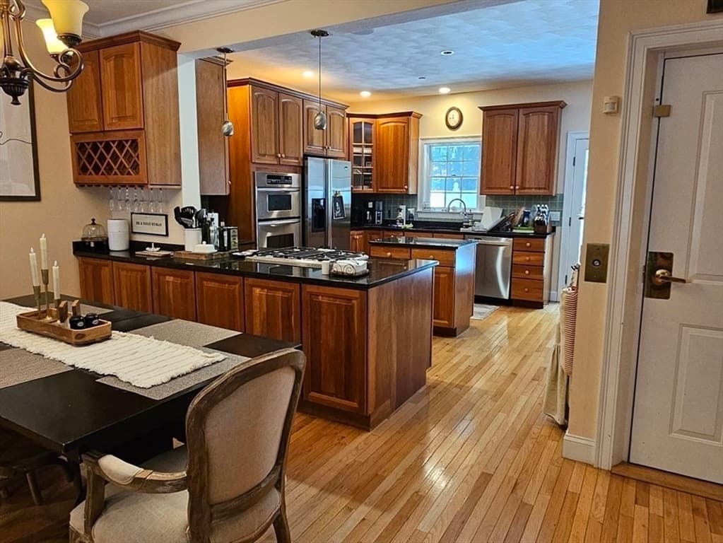 14 Dansereau Place # 14, Middleton MA 01949 photo 3