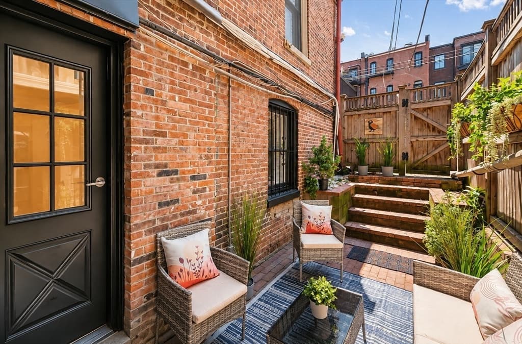 Condominium at 16 Claremont Park # 1, Boston MA 02118, Boston, photo 2 of 41