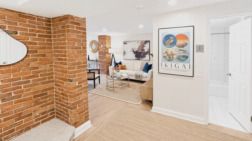 Condominium at 16 Claremont Park # 1, Boston MA 02118, Boston, photo 5 of 41