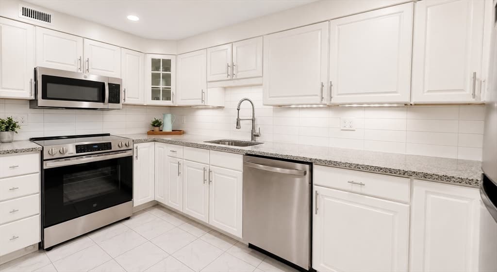 Condominium at 16 Claremont Park # 1, Boston MA 02118, Boston, photo 11 of 41