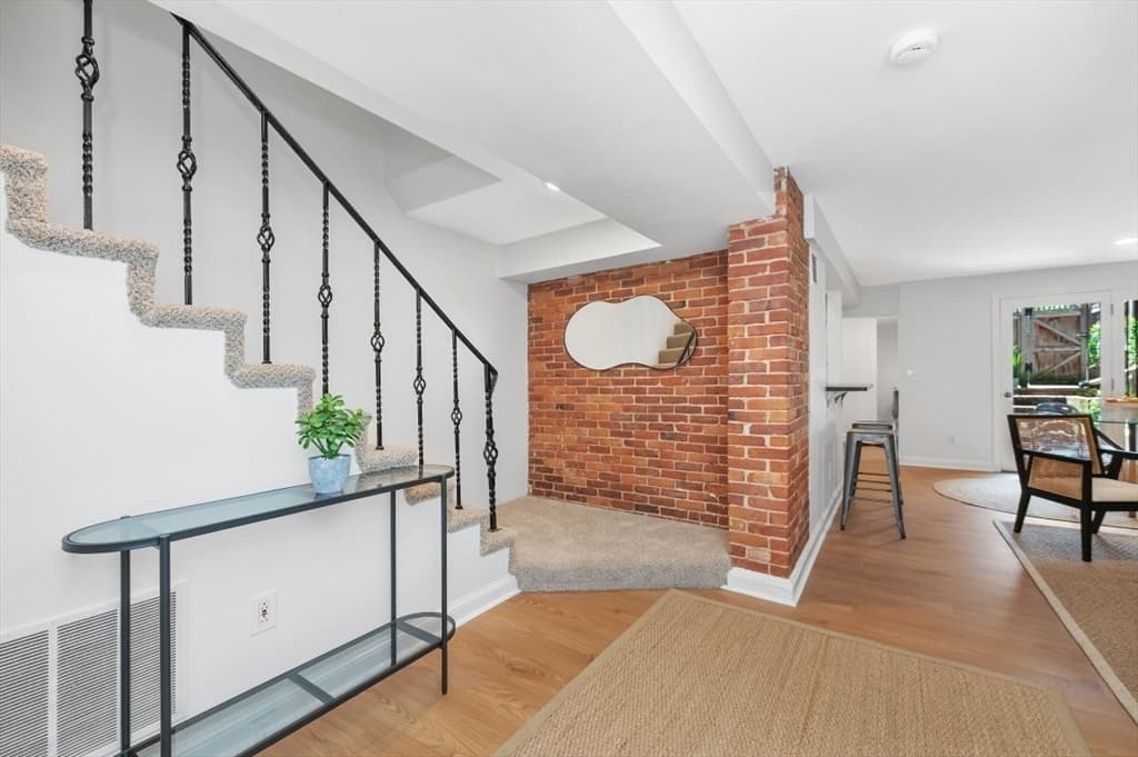 Condominium at 16 Claremont Park # 1, Boston MA 02118, Boston, photo 4 of 41