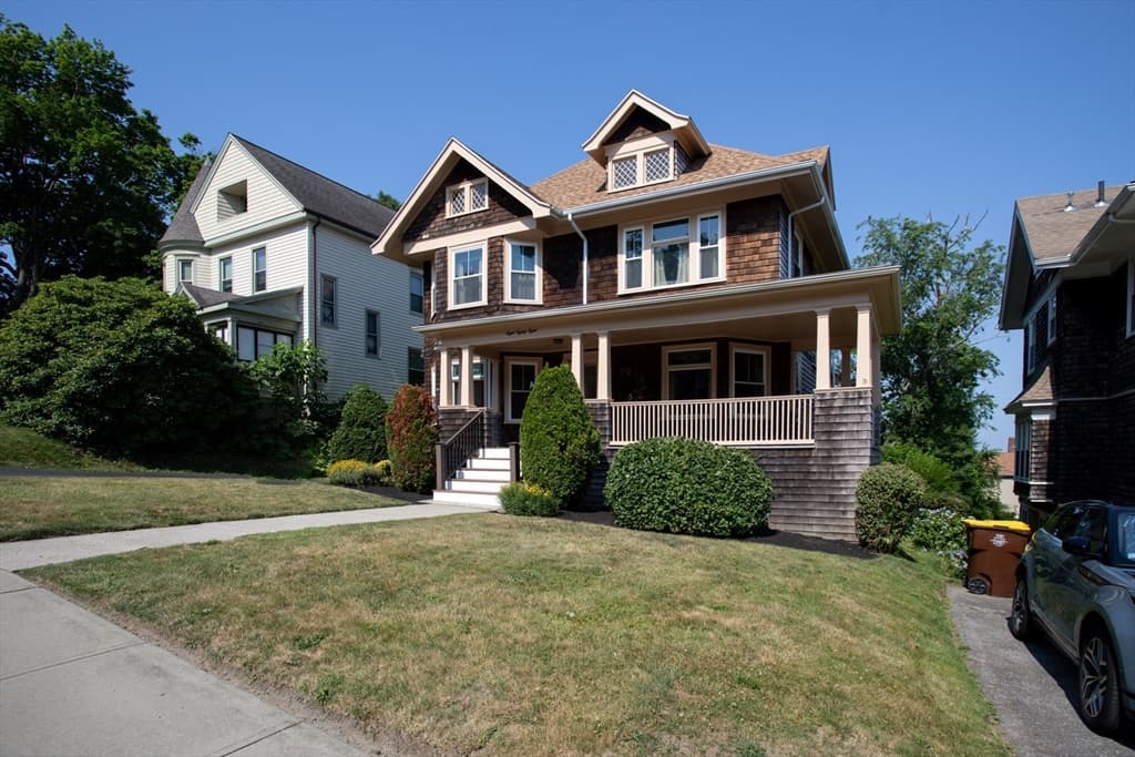 888 Rock St, Fall River MA 02720 photo 3