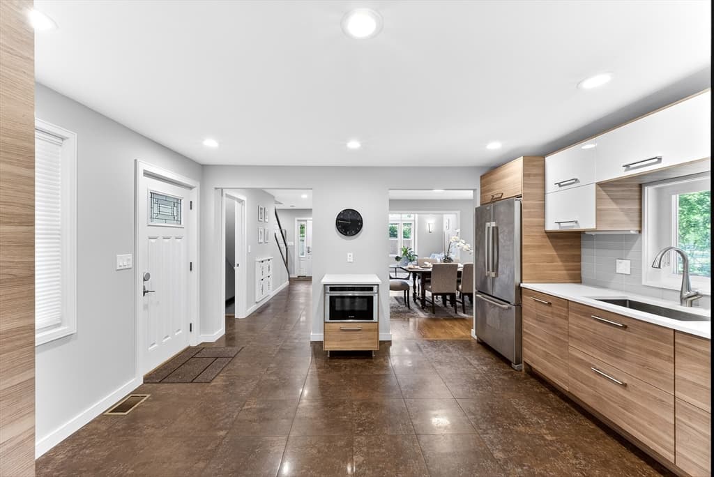 Condominium at 142 Edinboro St # 142, Newton MA 02460, photo 7 of 40