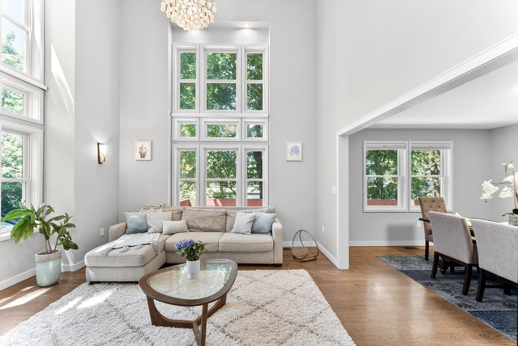 142 Edinboro St # 142, Newton MA 02460