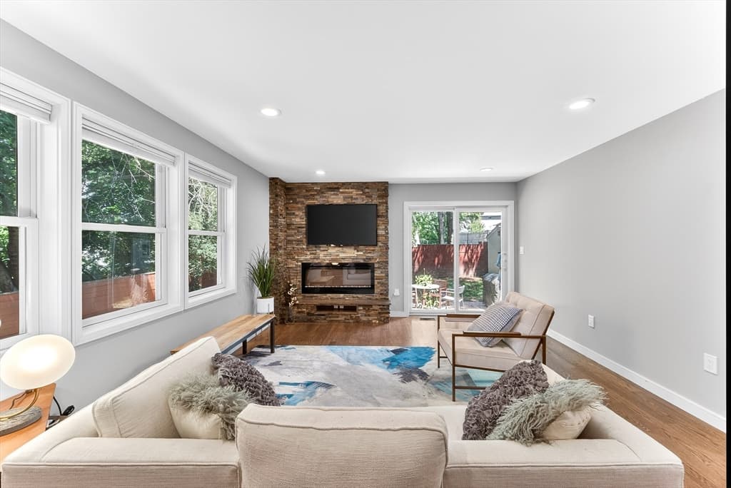 Condominium at 142 Edinboro St # 142, Newton MA 02460, photo 11 of 40