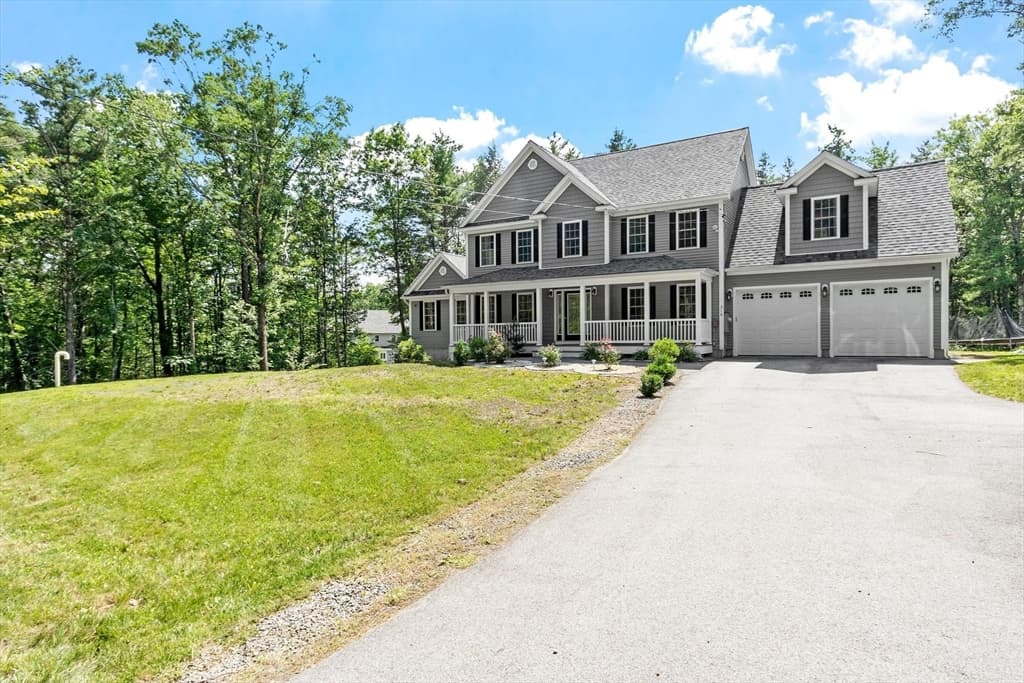 316 Williams Rd, Fitchburg MA 01420