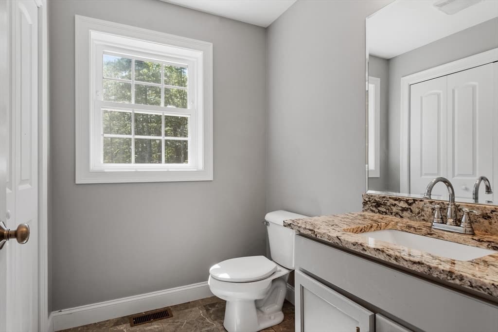 316 Williams Rd, Fitchburg MA 01420 photo 40