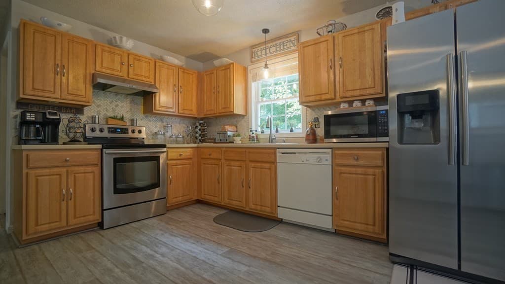 142 Jasper, Springfield MA 01109 photo 6