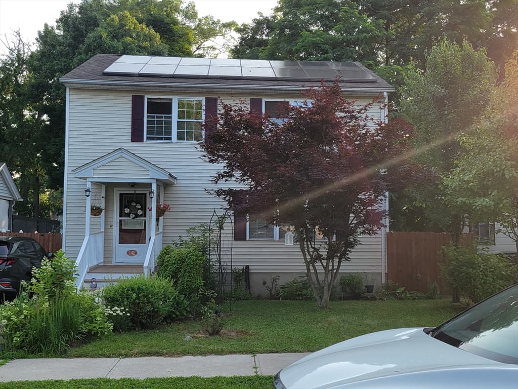 142 Jasper, Springfield MA 01109