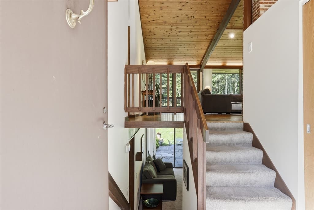 80 Evergreen Lane, Carlisle MA 01741 photo 3