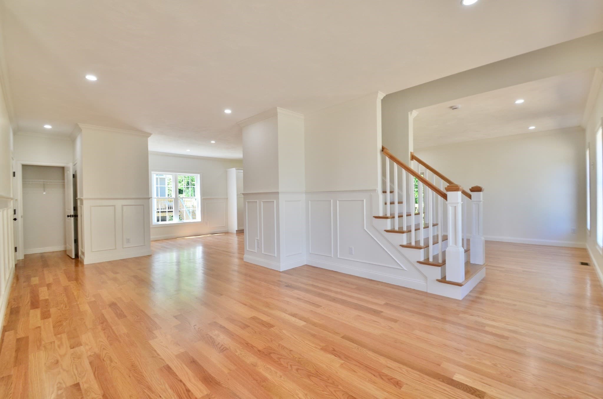 Single Family Residence at 19A Crownshield # 19A, Uxbridge MA 01569, photo 3 of 16