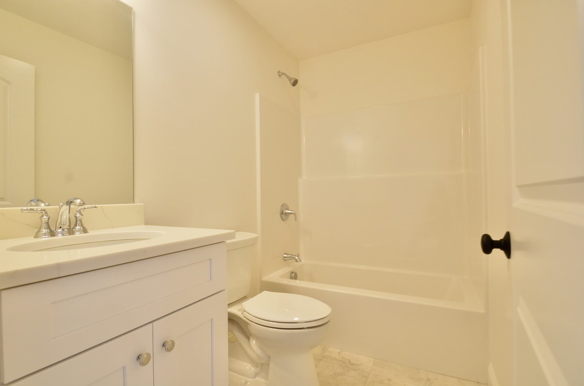 Single Family Residence at 19A Crownshield # 19A, Uxbridge MA 01569, photo 8 of 16