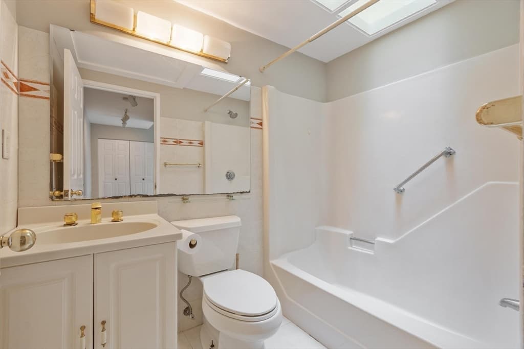 54 Forest St # 412, Medford MA 02155 photo 16